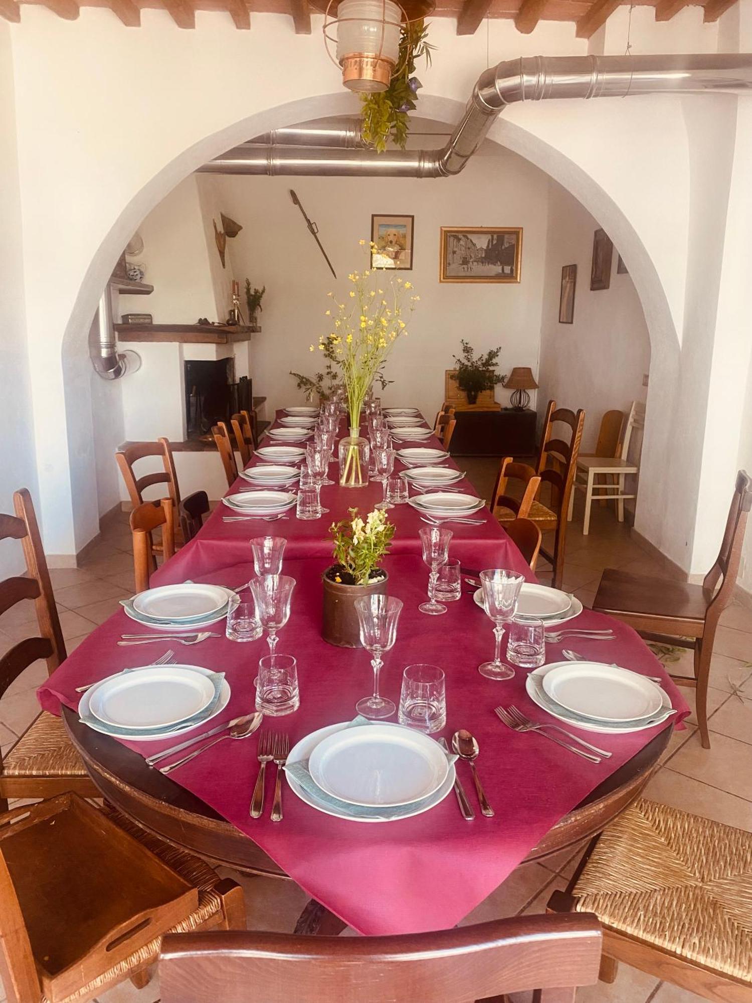 Agriturismo La Concia Giuncarico Luaran gambar